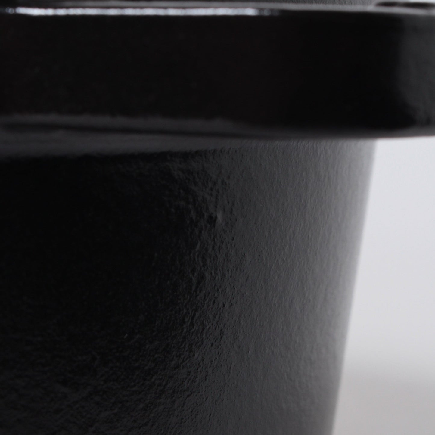 ピコ・ココット 24cm ブラック