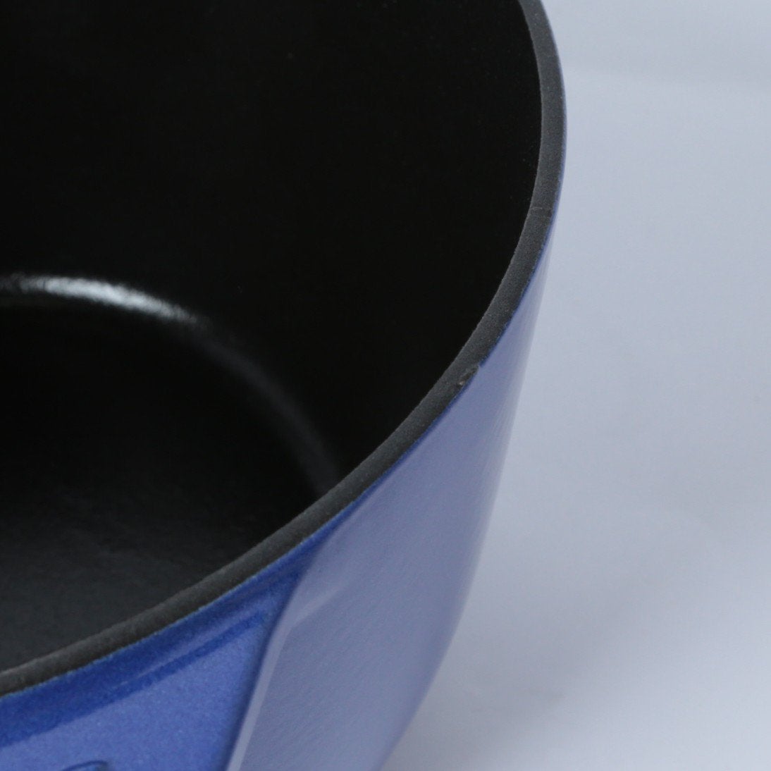 ラ・ココット de GOHAN 20cm ブルーベリー｜ココット｜ストウブ公式