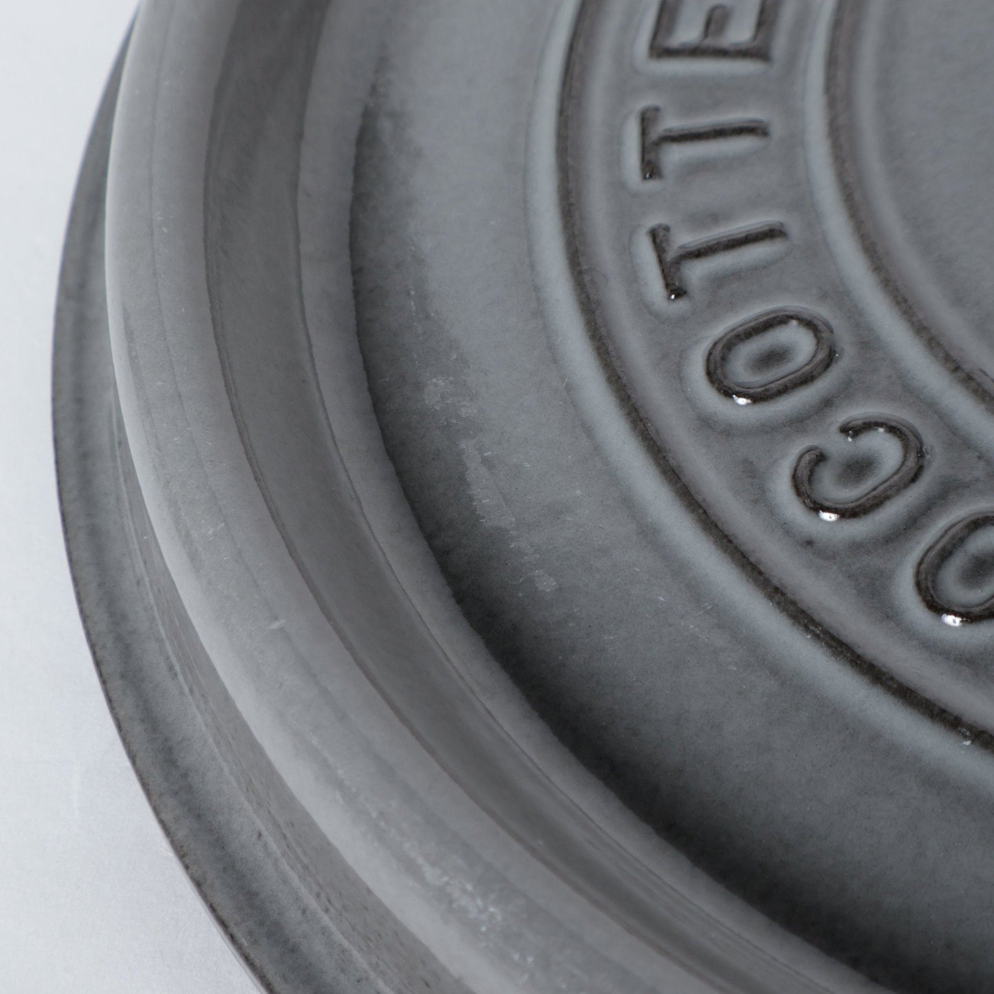 ピコ・ココット ラウンド 24cm グレー