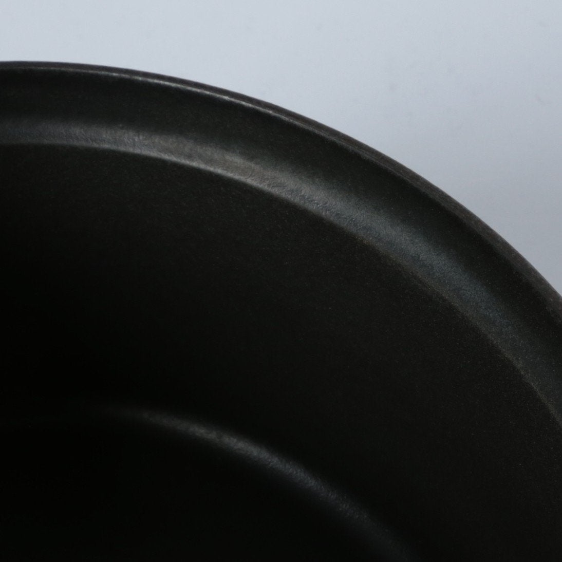 ピコ・ココット オーバル 23cm ブラック