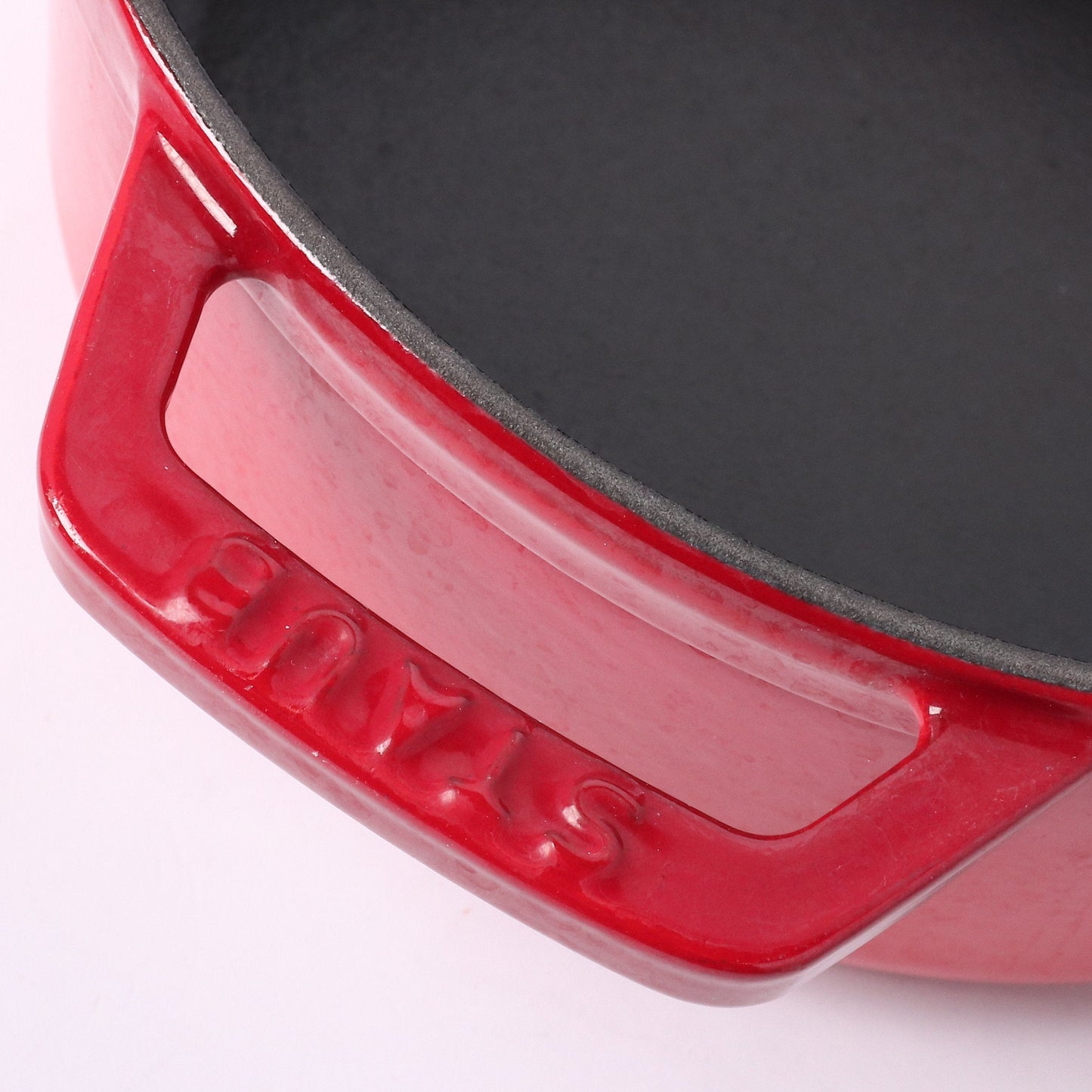 ピコ・ココット ラウンド 18cm チェリー