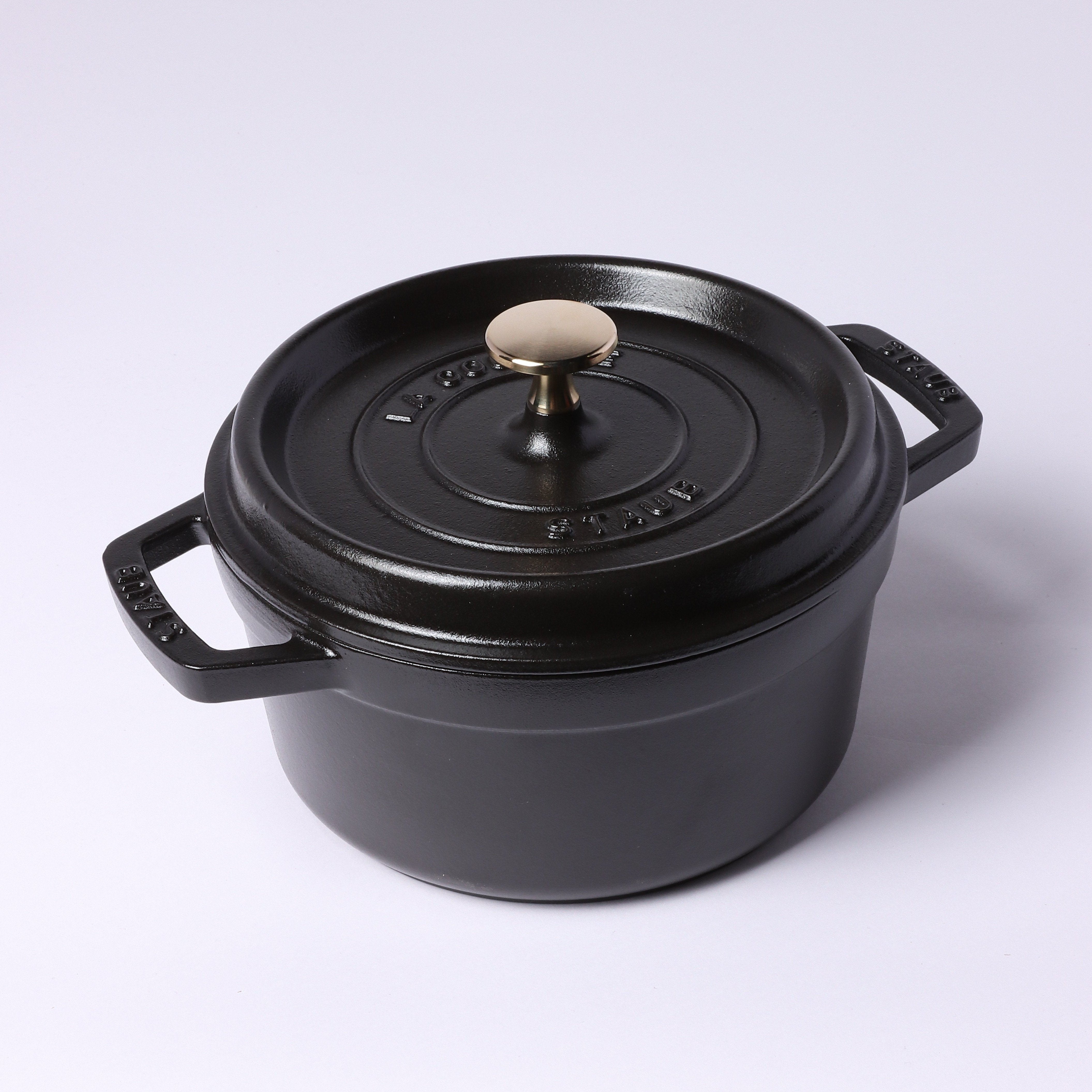 新品未使用】staub ストウブ ピコ ココット ありがた ラウンド ブラック 20cm