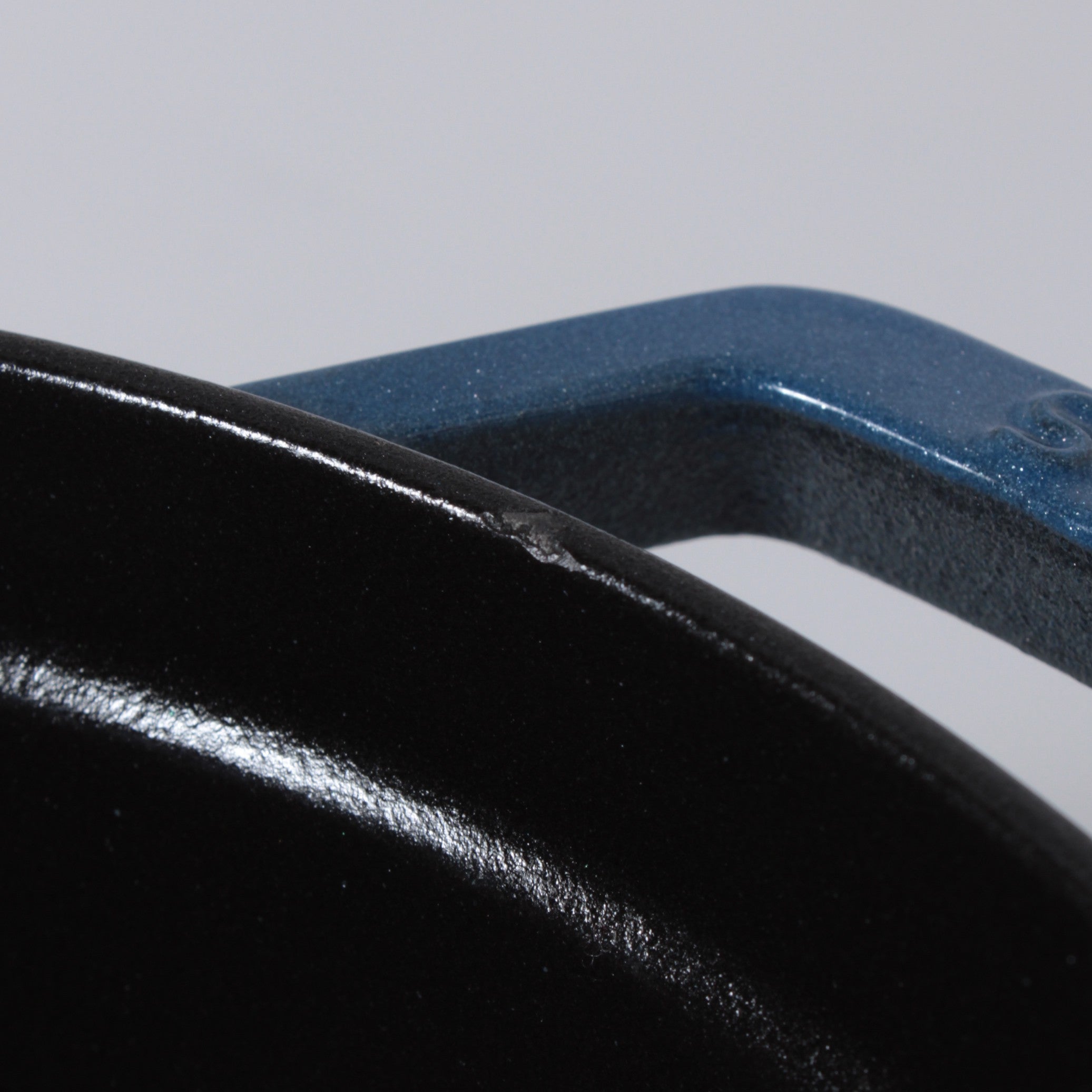 【STAUB】ストウブ 22cm ルミナスブルー【底面気泡有り】 ピコ・ココット 22cm ルミナスブルー｜ココット｜ストウブ公式リユース